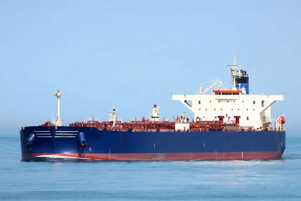 Oil/Chemical tanker for sale