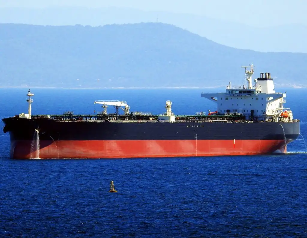 Oil/Chemical tanker for sale