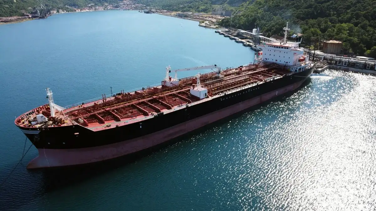 Oil/Chemical tanker for sale