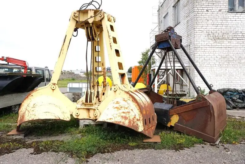 Crane vessel for sale
