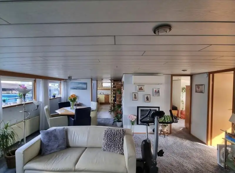 Bulk carrier for sale